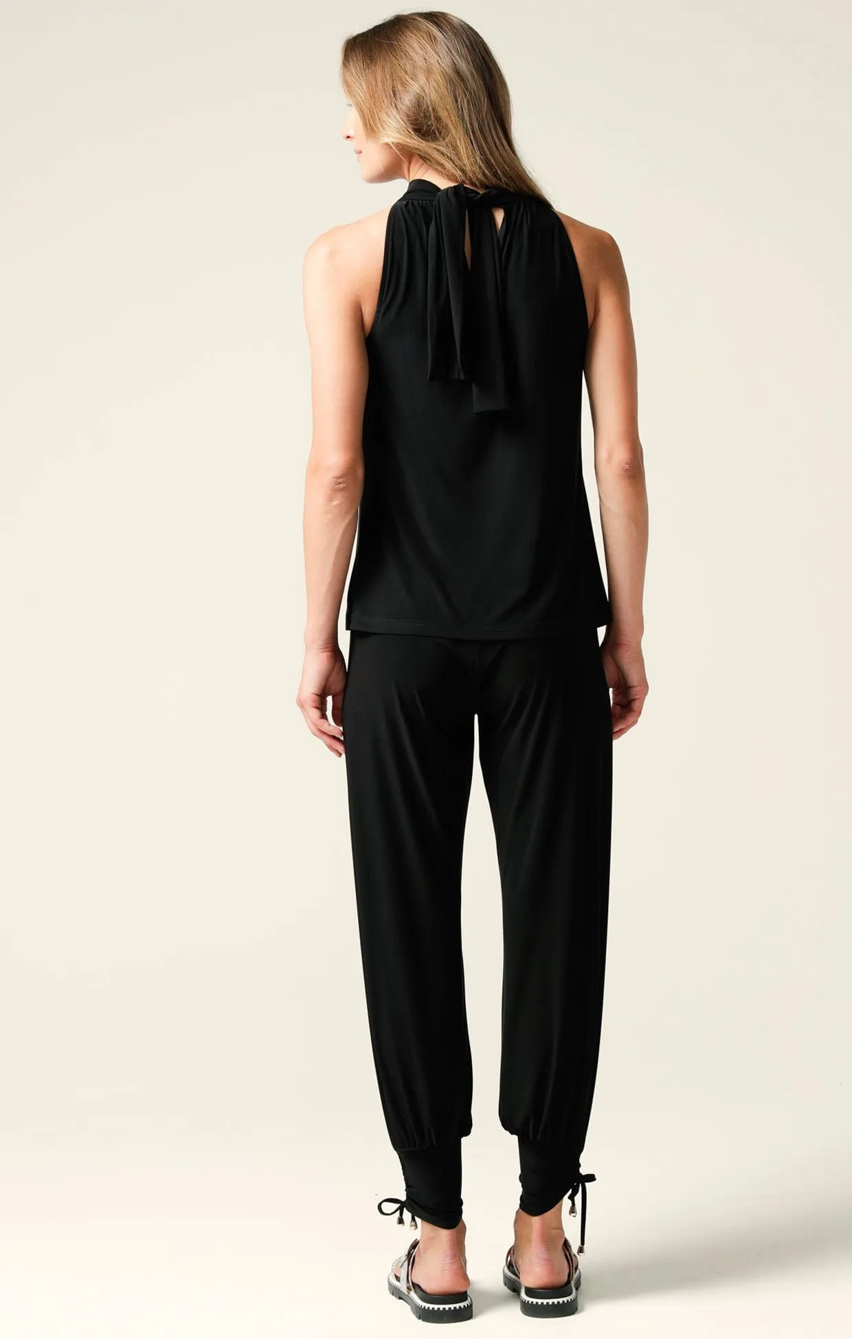 HAREM PANT IN BLACK