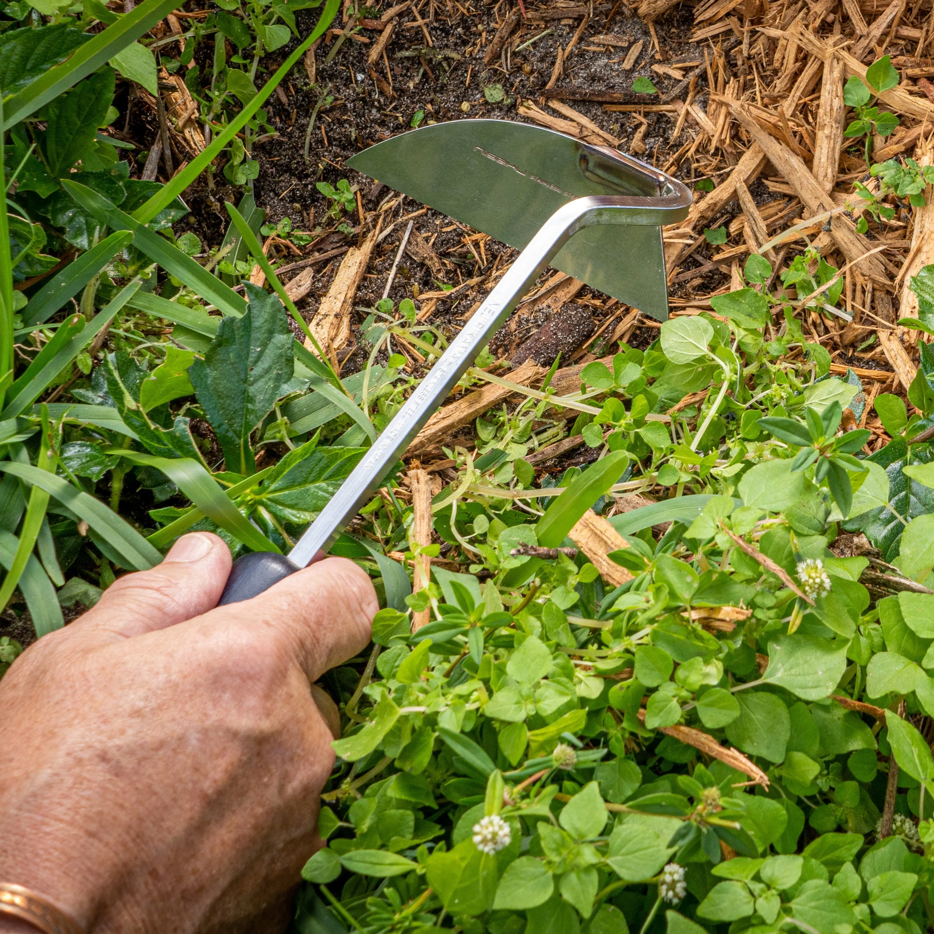 NISAKU NJP100 NEJIRIGAMA Original Japanese Stainless Steel Sickle Hoe, 4-Inch Blade