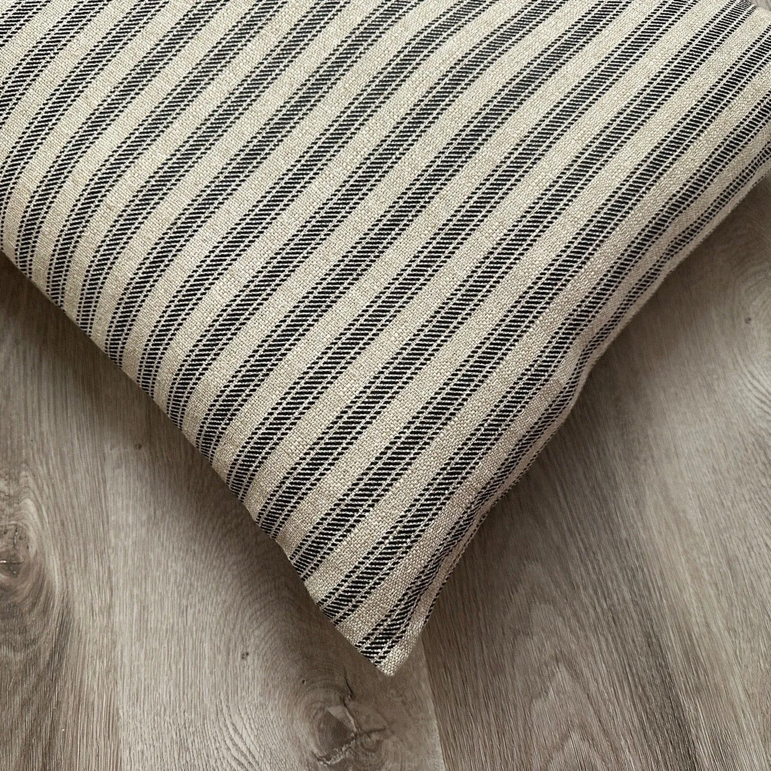 Ticking stripe Pillow Bed